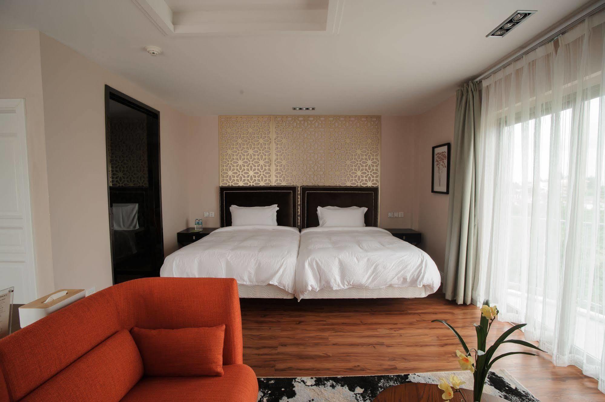 Paradise Hotel Saipan Exterior photo